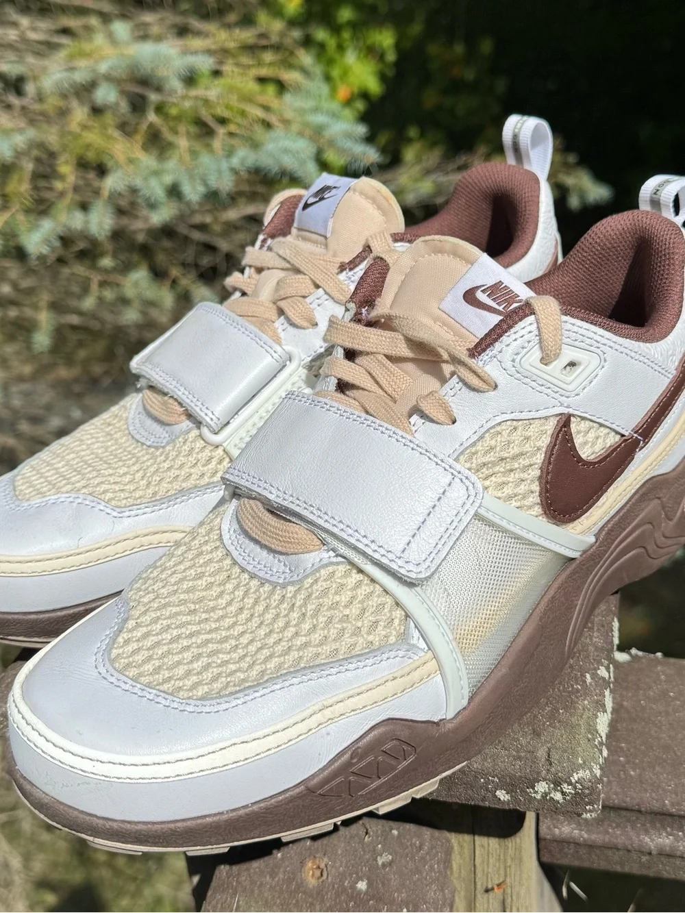 2025 Travis Scott x Nike Zoom Field Jaxx 'Light Chocolate'